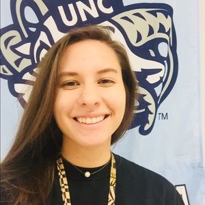 Meet your Posher, Chloe